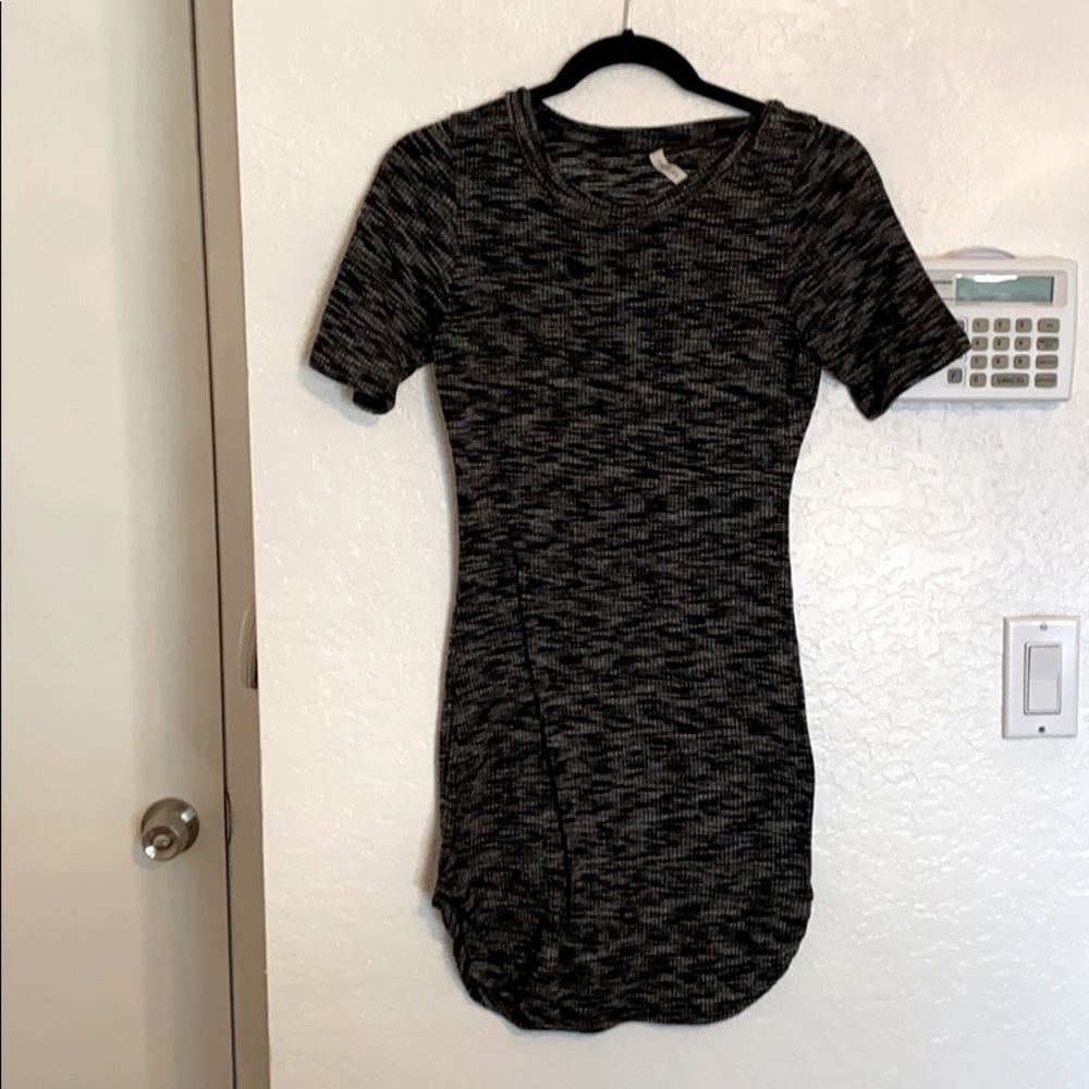 Sweater short sleeve tunic dress
